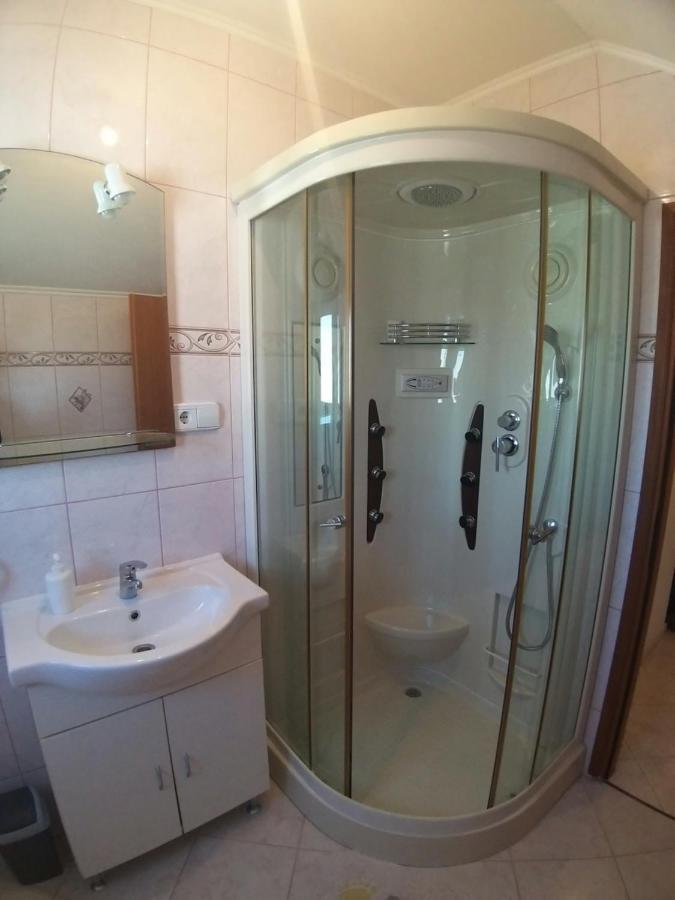 Sunny Apartment Jukic With Sea View Zara Esterno foto