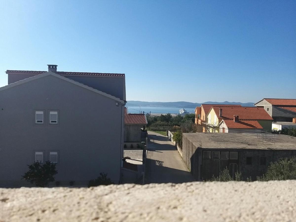Sunny Apartment Jukic With Sea View Zara Esterno foto