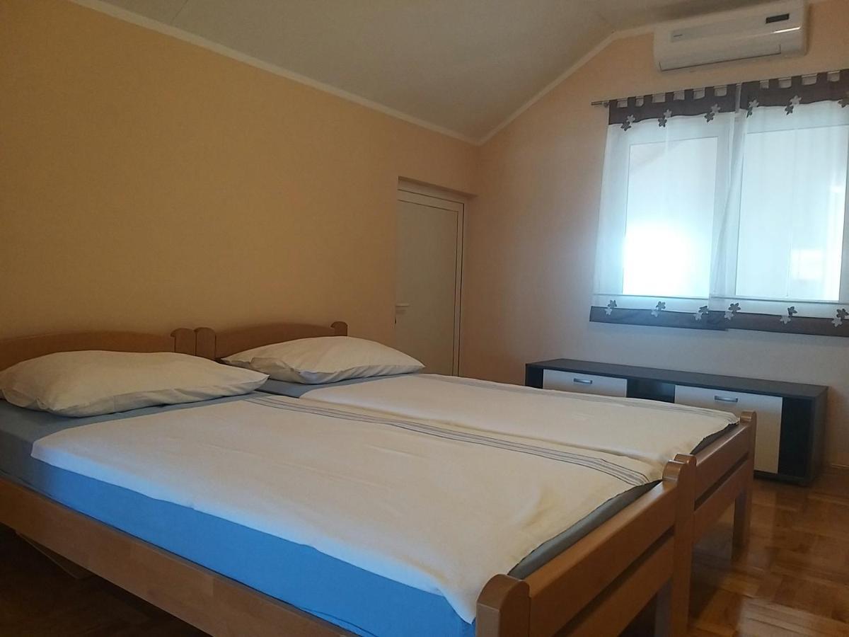 Sunny Apartment Jukic With Sea View Zara Esterno foto