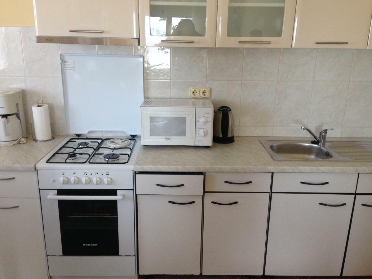 Sunny Apartment Jukic With Sea View Zara Esterno foto
