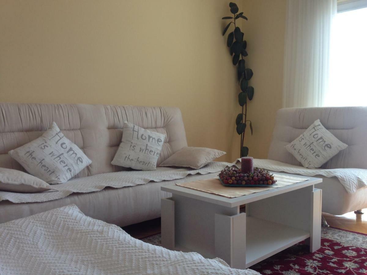 Sunny Apartment Jukic With Sea View Zara Esterno foto