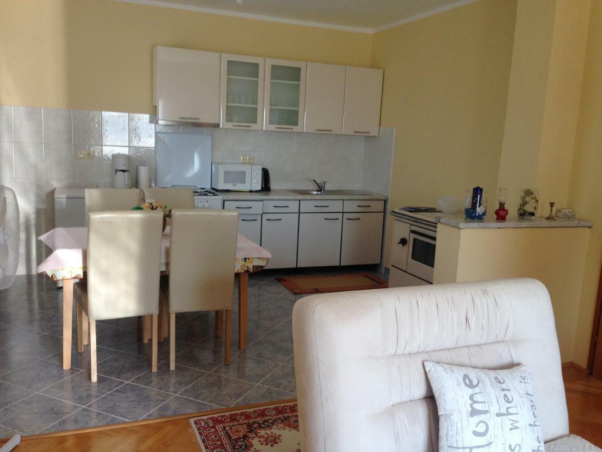 Sunny Apartment Jukic With Sea View Zara Esterno foto