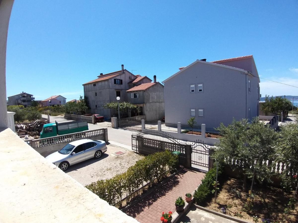 Sunny Apartment Jukic With Sea View Zara Esterno foto